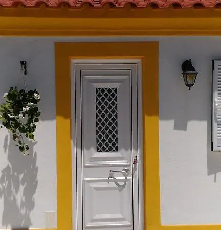 Visitar Ii - Casa Tradicional Familiar Bioucas