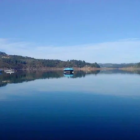 Visitar Ii - Casa Tradicional Familiar Bioucas