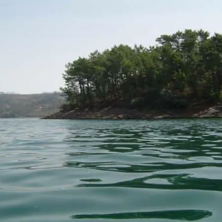 Visitar Ii - Casa Tradicional Familiar Bioucas