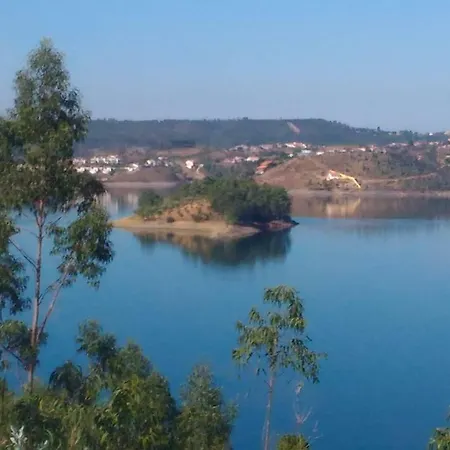 Visitar Ii - Casa Tradicional Familiar Bioucas